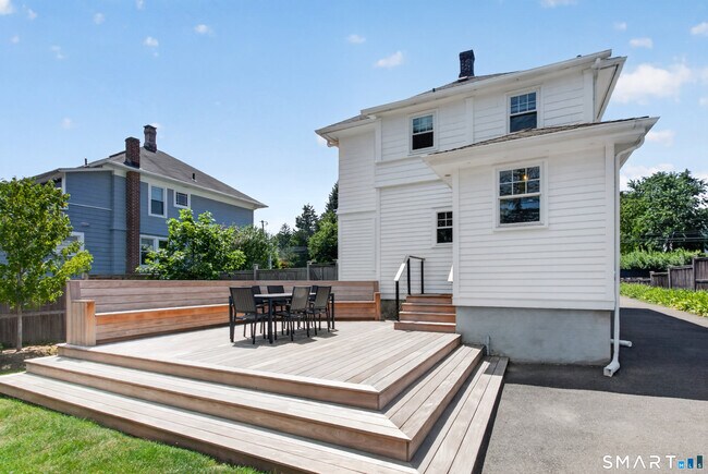 Building Photo - 42 Treadwell Ave