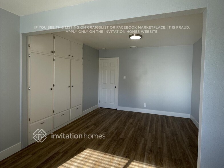 Building Photo - 2332 Zinfandel Dr