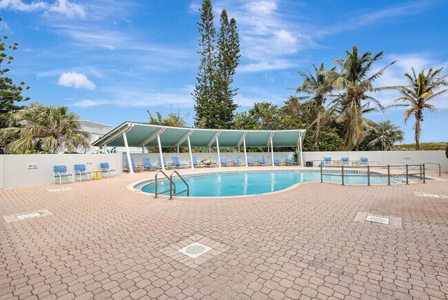 Building Photo - 1357 NE Ocean Blvd