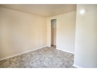 Building Photo - Renovated Home Near Downtown