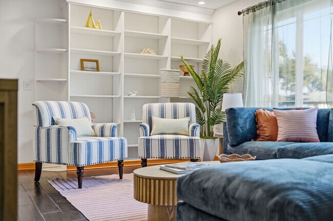 Building Photo - 1132 Gershwin Dr