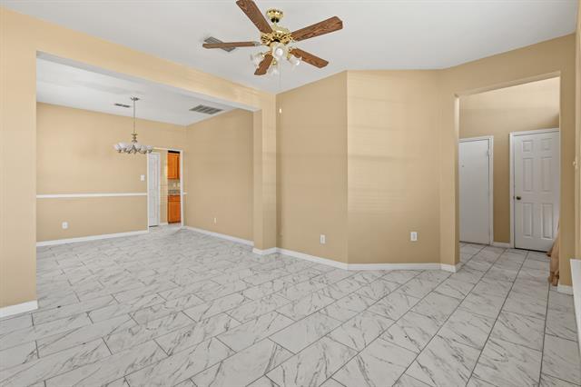 Building Photo - 2909 Misty Valley Dr