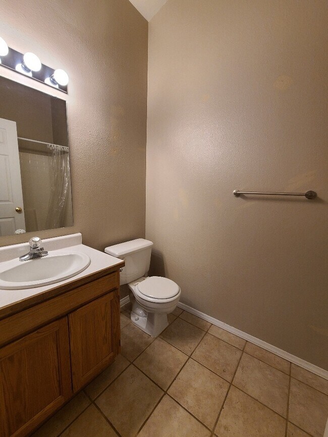 Building Photo - 921 Centennial Dr