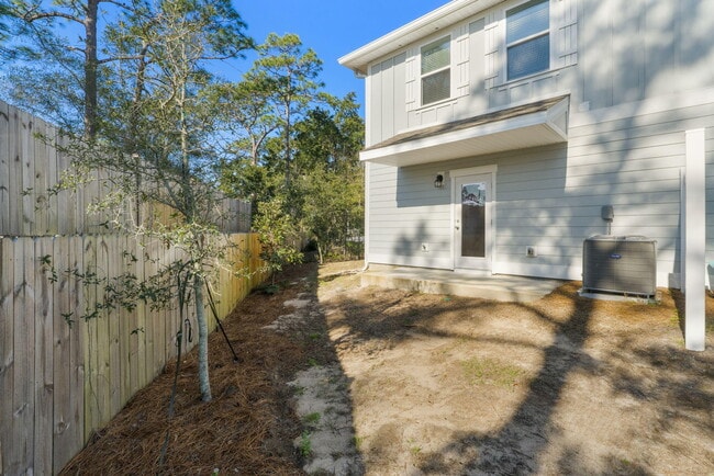 Building Photo - 73 Sandhill Pines Dr