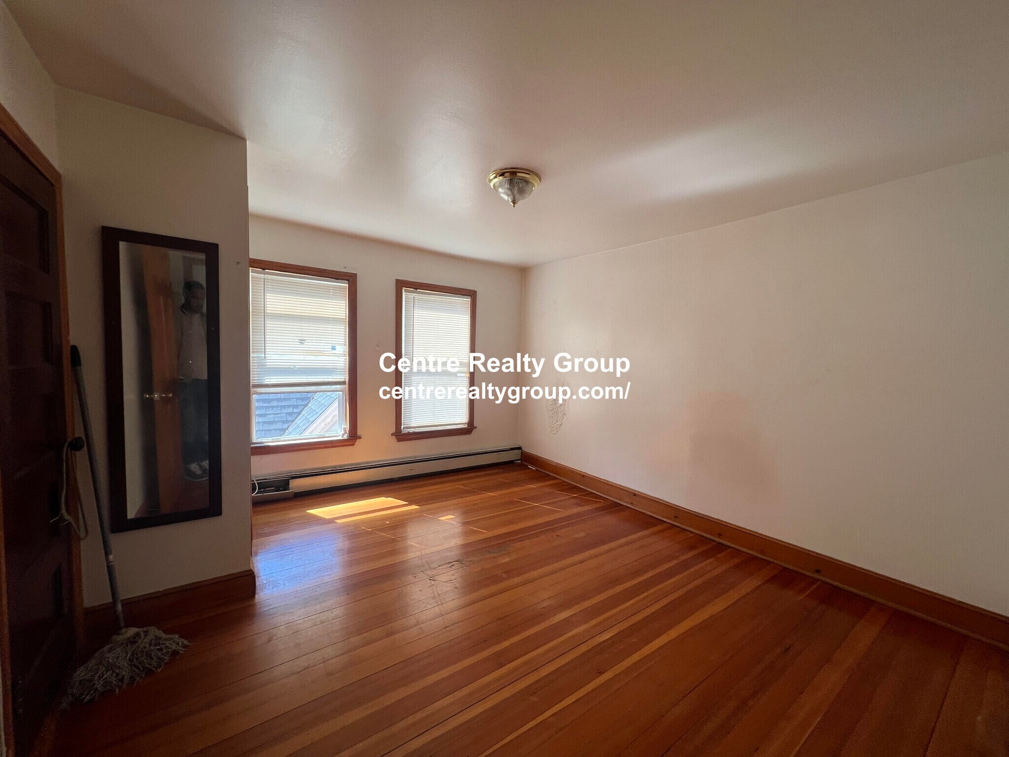 Building Photo - 7 Gayland St