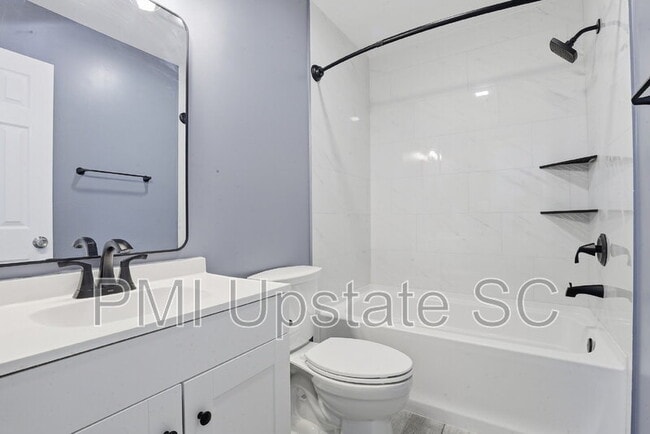 Building Photo - 110 Cypress Run