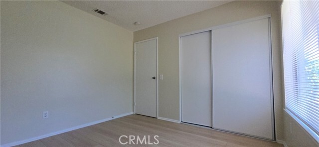 Building Photo - 260 W Shady Grove Dr