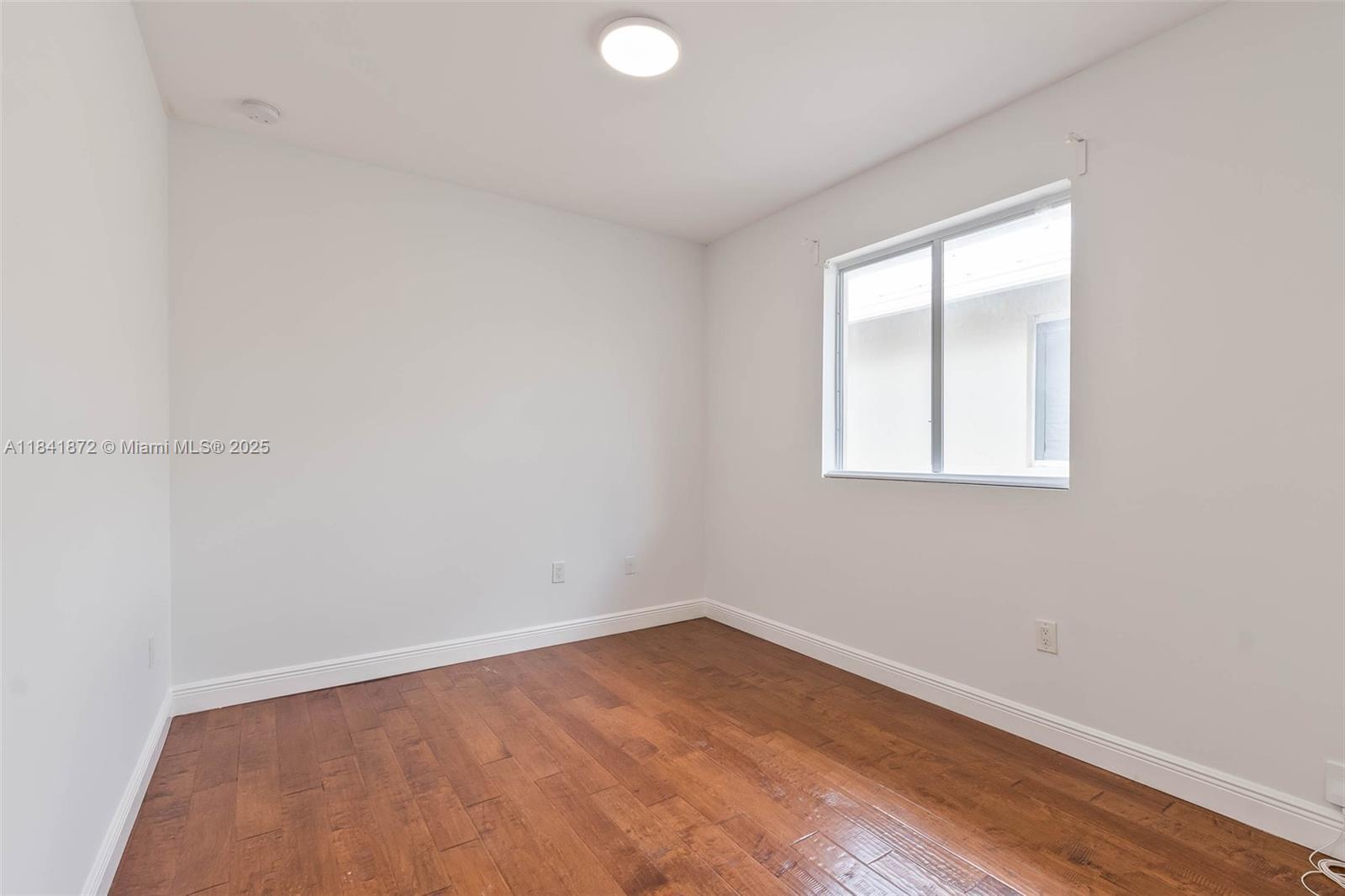 Building Photo - 3133 Hibiscus St
