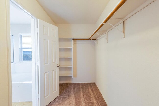 Building Photo - 11532 Ashbrook Dr