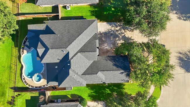 Building Photo - 4843 Golfside Dr