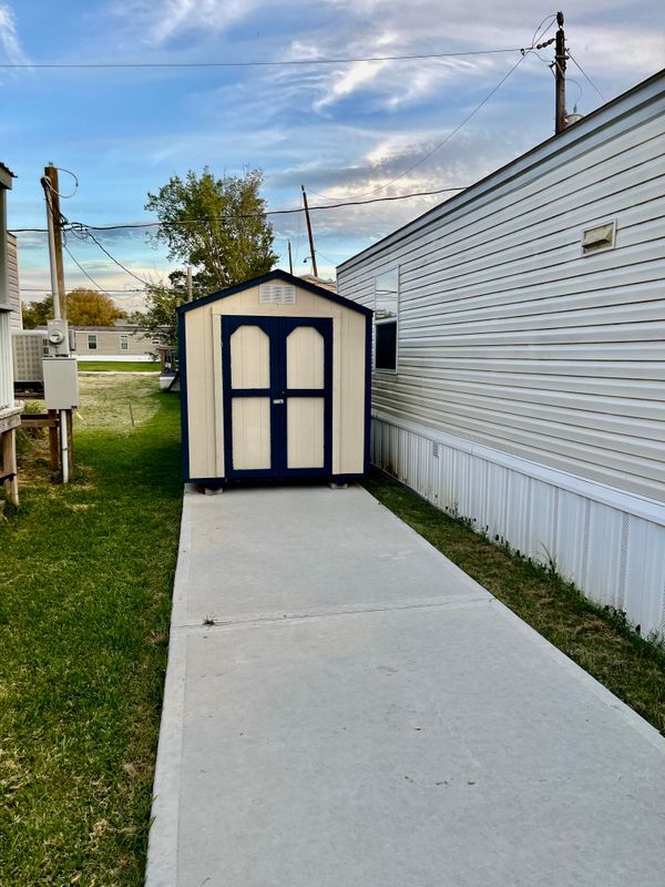 Building Photo - 127 Dolphin Harbor S