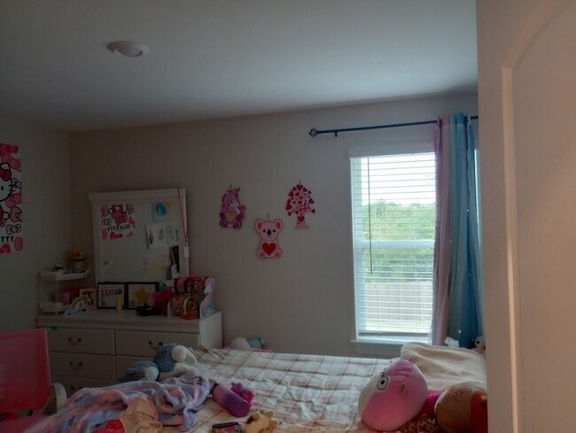 Building Photo - 1328 Windermere Wy