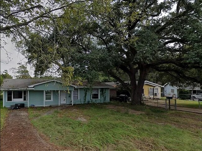 Building Photo - 4440 Swing Dr
