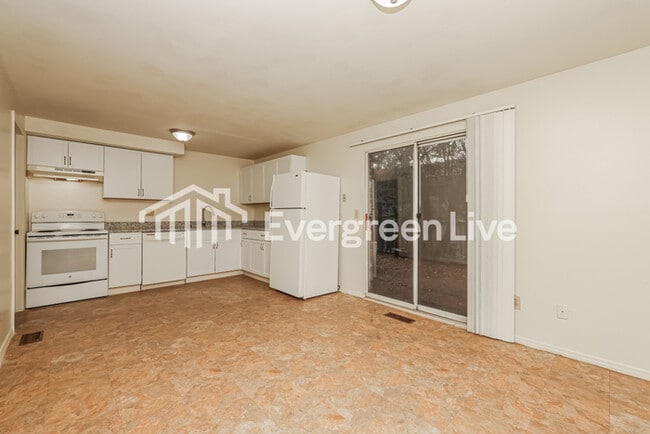 Building Photo - 8287 Mt Carmel St