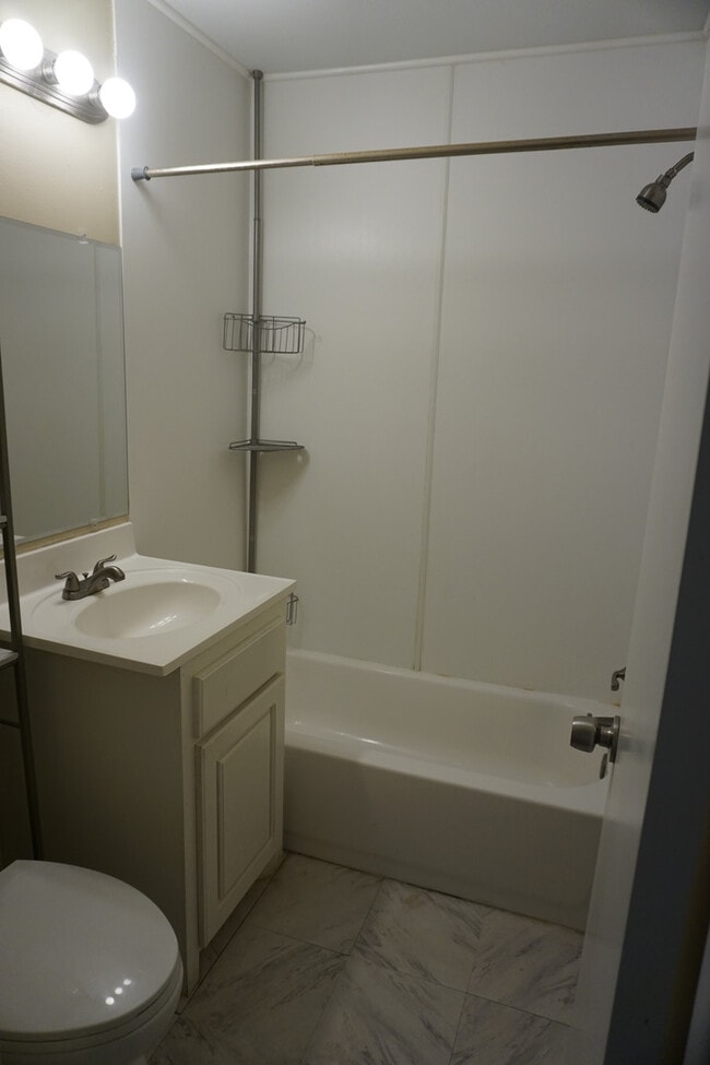 Building Photo - 3404 31st St