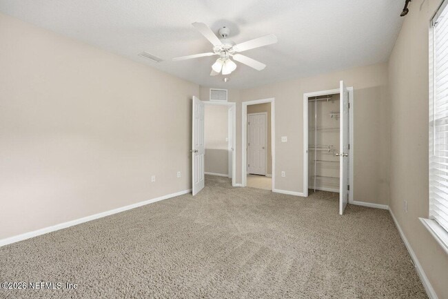 Building Photo - 11152 Castlemain Cir S