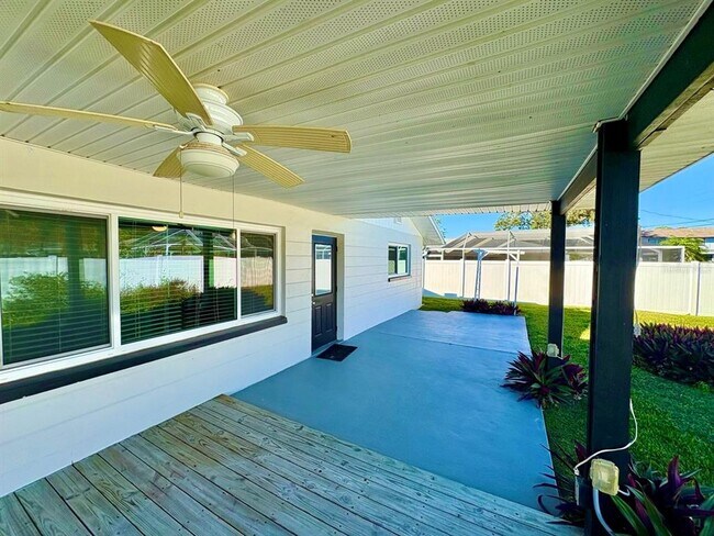 Building Photo - 1201 86th Ave N