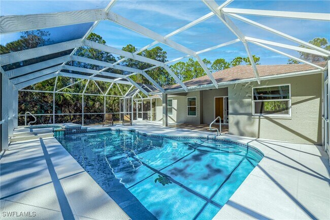 Building Photo - 390 20th Ave NW