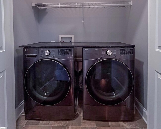 Building Photo - 428 Woodbark Ct