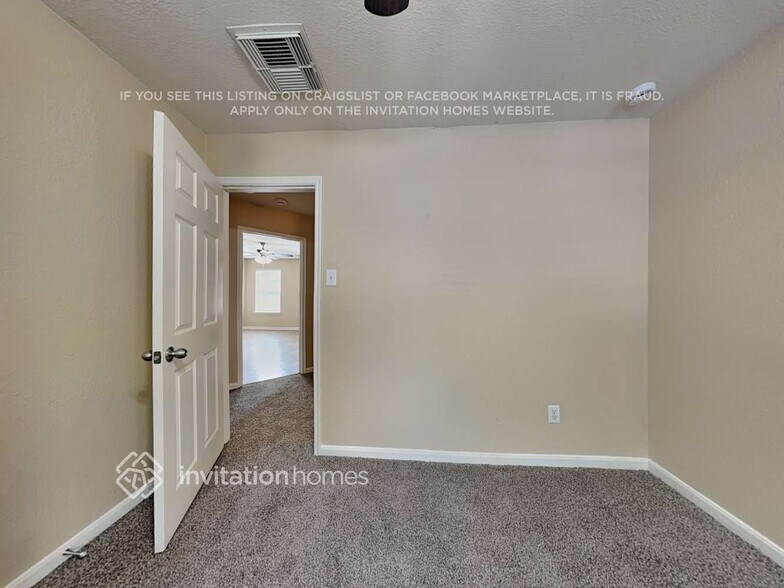Building Photo - 13742 Clarks Fork Dr