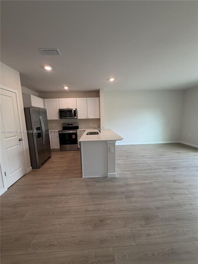 Building Photo - 8441 Everly Preserve Dr