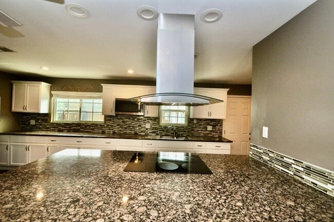 Building Photo - 6418 Treaschwig Rd