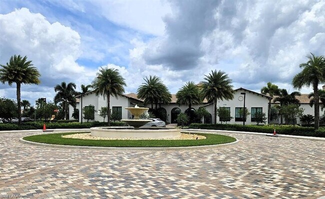 Building Photo - 5114 Panella Ave