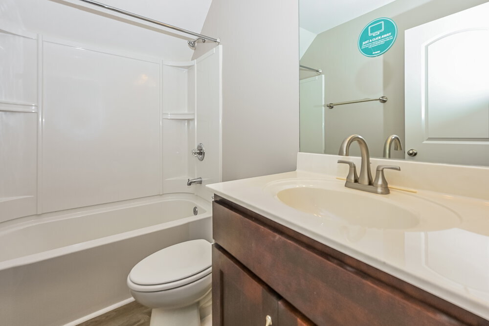 Building Photo - 8809 Cressent Glen Ct