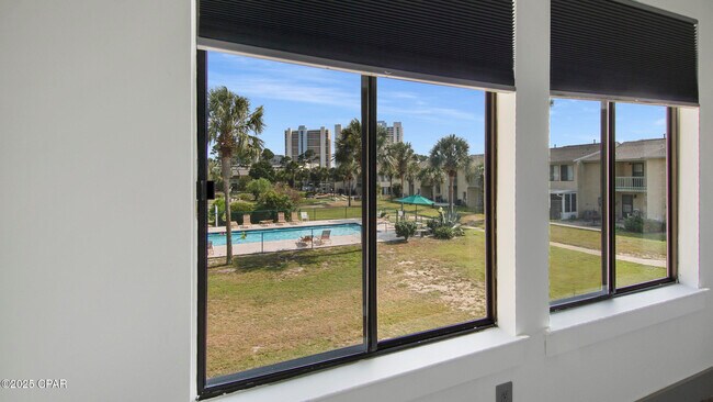 Building Photo - 131 Kimberly Dr