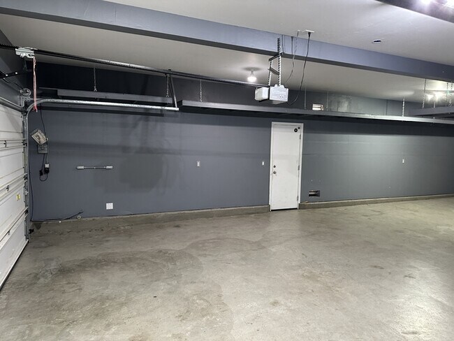 Building Photo - This stunning corner home offers 4 spaciou...