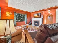 Building Photo - 1430 W Hendrickson Rd