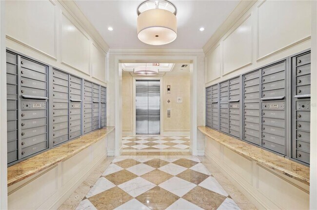 Building Photo - 331 Cleveland St