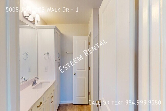 Building Photo - 5008 Jowett's Walk Dr