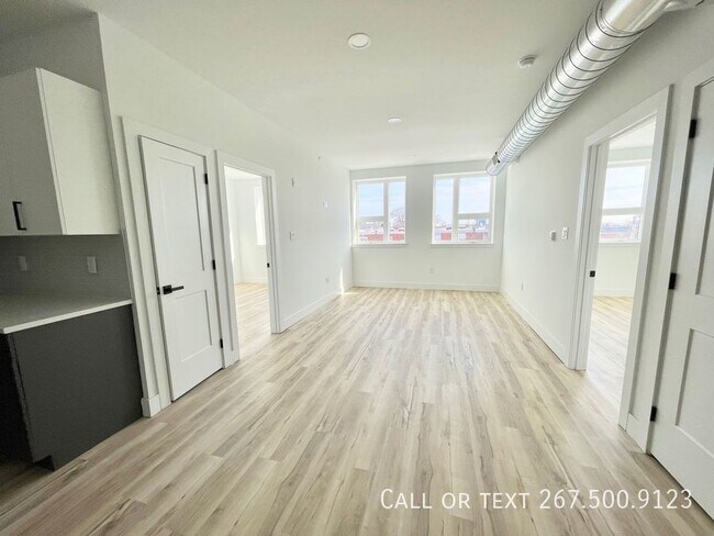Building Photo - Brand new One and Two Bedrooms. Great Loca...