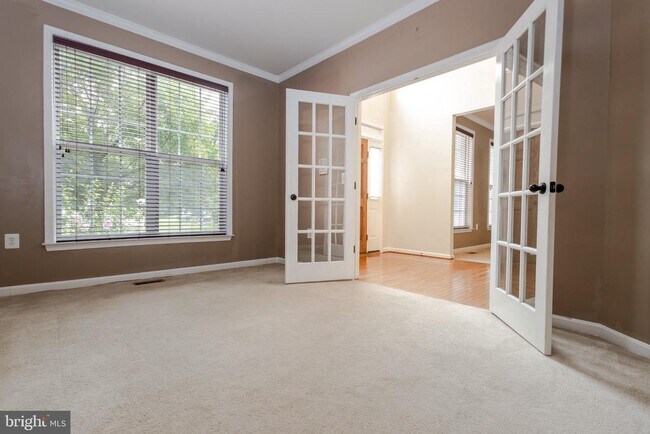 Building Photo - 105 Ticonderoga Dr
