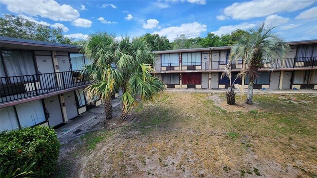 Building Photo - 7900 S Orange Blossom Trail