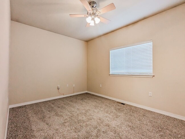 Building Photo - 4922 109th St NE