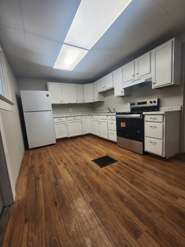 Building Photo - 1659 N 12th St