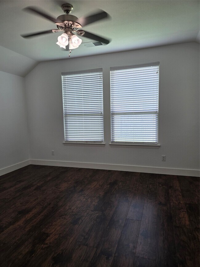 Building Photo - 8206 Summer Lake Pass Ln