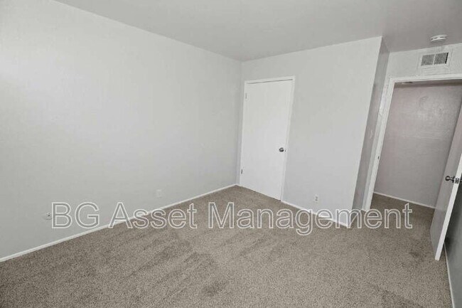 Building Photo - 4621 Ashdale Ct