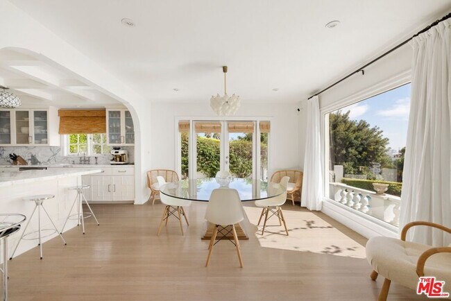 Building Photo - 6650 Whitley Terrace