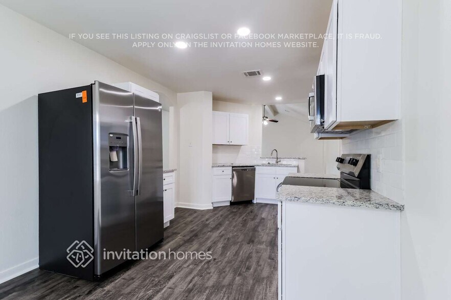 Building Photo - 28842 Llano River Loop