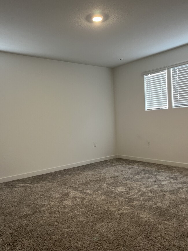 Building Photo - 1432 Algodon Rd