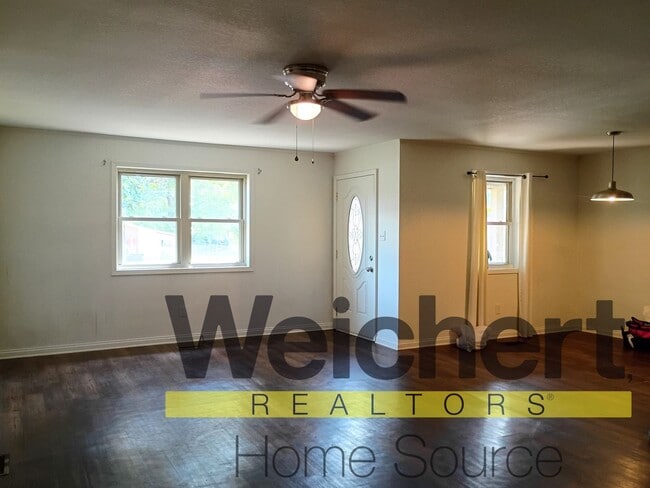 Building Photo - Comfortable 3-Bed, 2-Bath Rental in Quiet ...