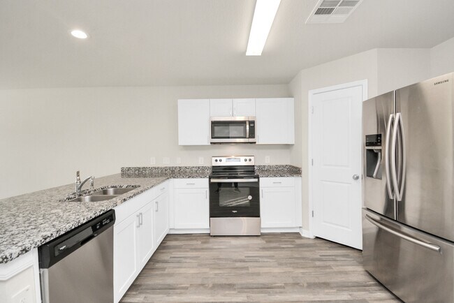 Building Photo - 15665 Briar Frst Dr