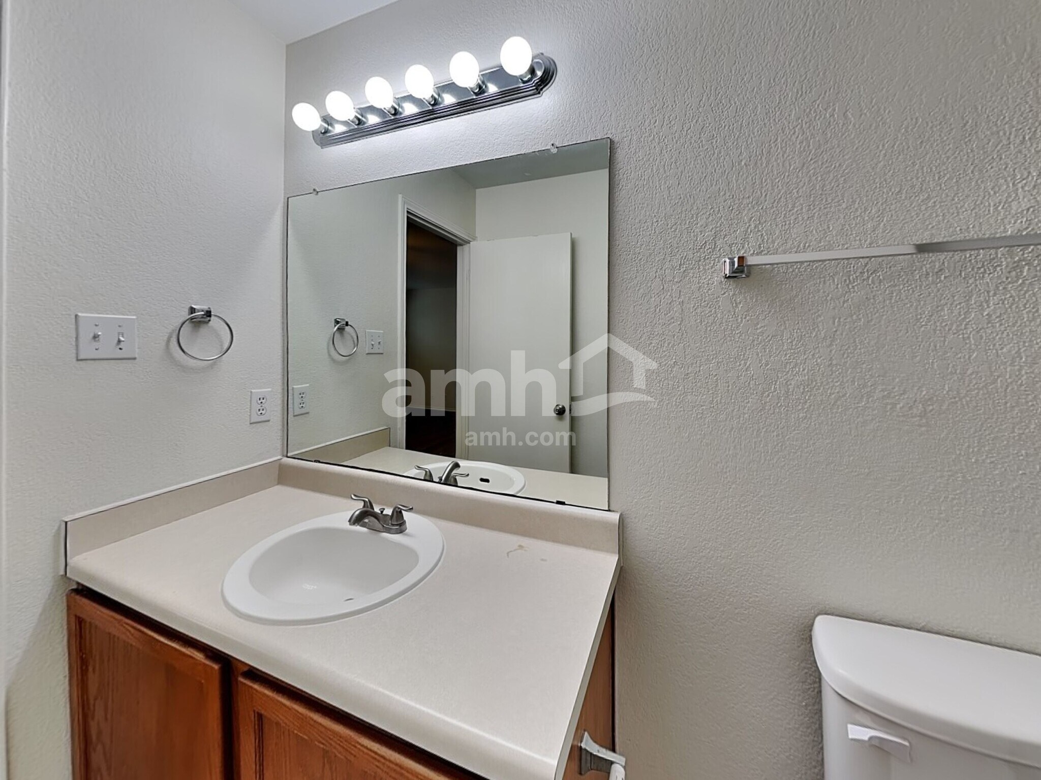 Building Photo - 3500 Banda Ln