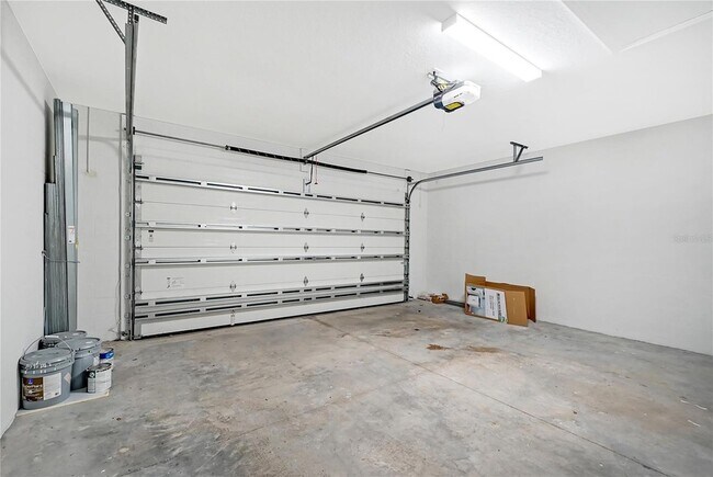 Building Photo - 8168 Sternway Rd