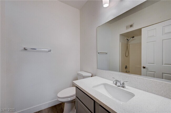 Building Photo - 2615 W Gary Ave