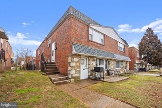 Building Photo - 7727 Langdon St