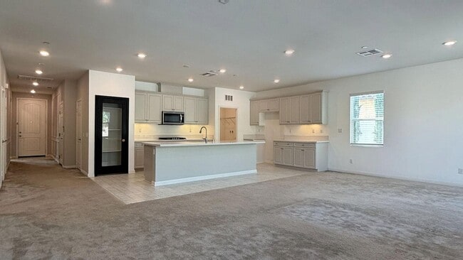 Building Photo - 11074 Avalon Way